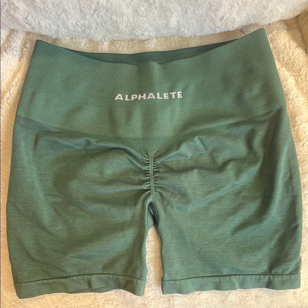 NEW, NEVER WORN Alphalete Women's Biker Shorts